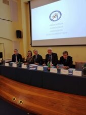 90aa0384043f3d12fc5dee24cd85865ee04fa1ac