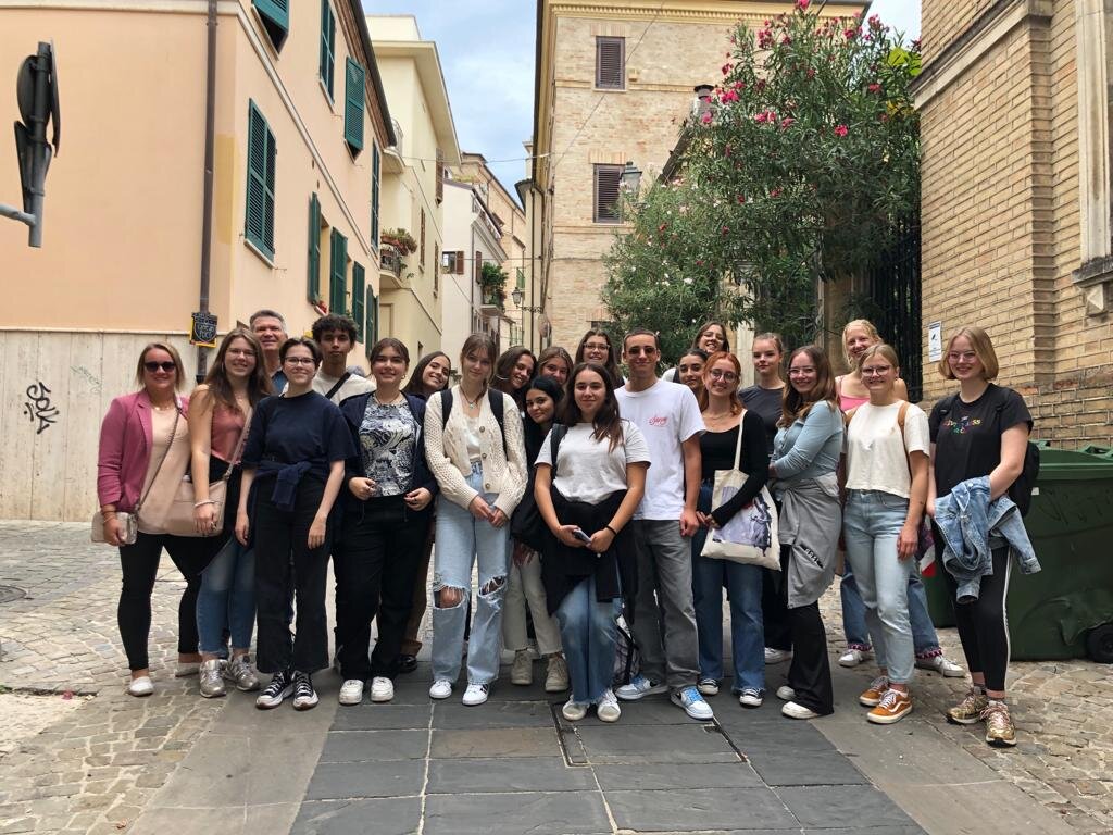 16e9d848-bfeb-4b80-8536-d01bf90cd3b2.jpeg 16e9d848-bfeb-4b80-8536-d01bf90cd3b2.jpeg