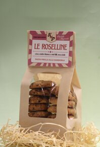 Biscotti di frolla arricchita con farina di mandorla, granella di nocciola, mirtilli rossi e cioccolato bianco belga finissimo