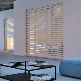 TAPPARELLA blindata ANTIEFRAZIONE TAPPARELLA blindata ANTIEFRAZIONE classe certificata 4 in alluminio movimentata con motoriduttore.