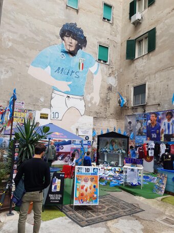 Maradona_murales