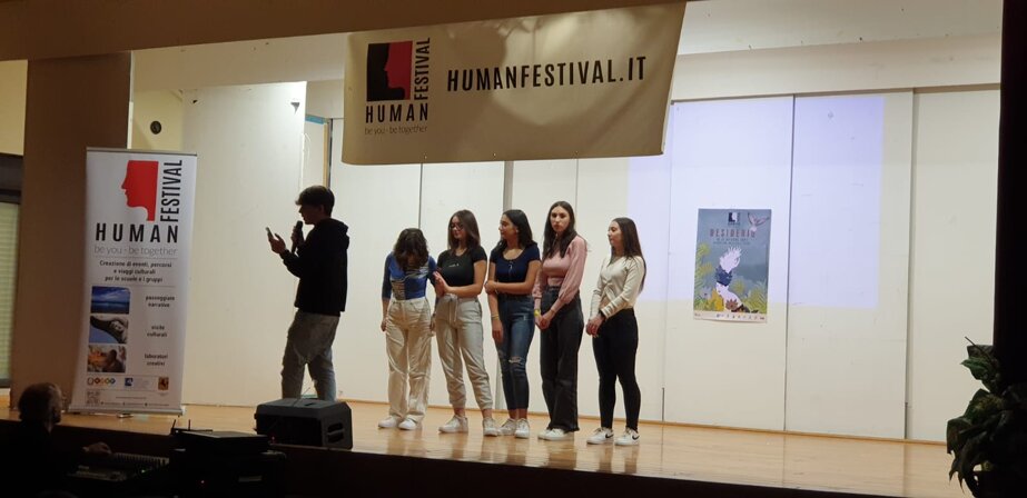 esprimi ci che sei. serata Human Festival