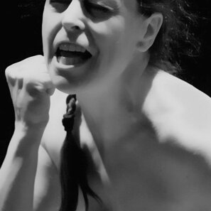 Vettorina nella città dei pezzi di ricambio Stefania Pugi