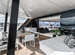 above-yacht-13.jpeg