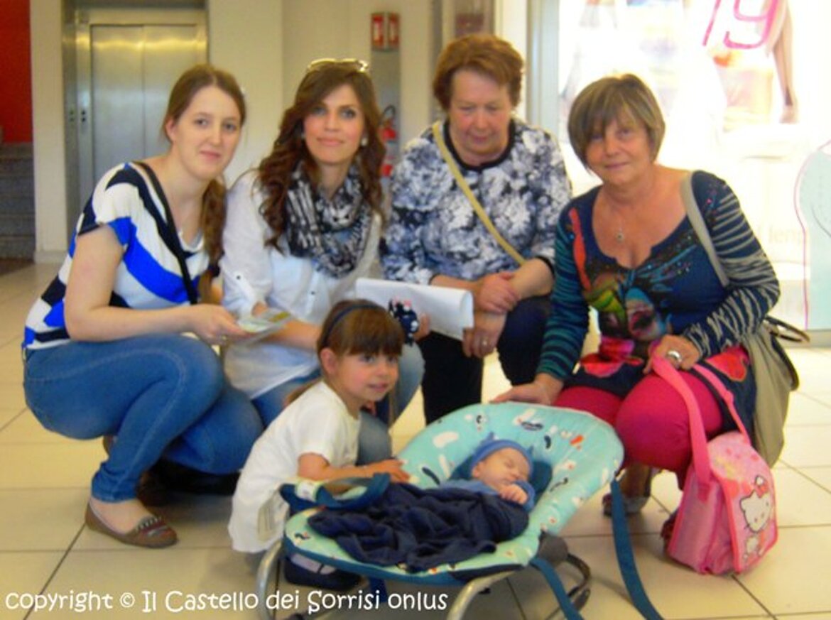 Erblin e Tuana tornano a casa insieme Erblin e Tuana tornano a casa insieme