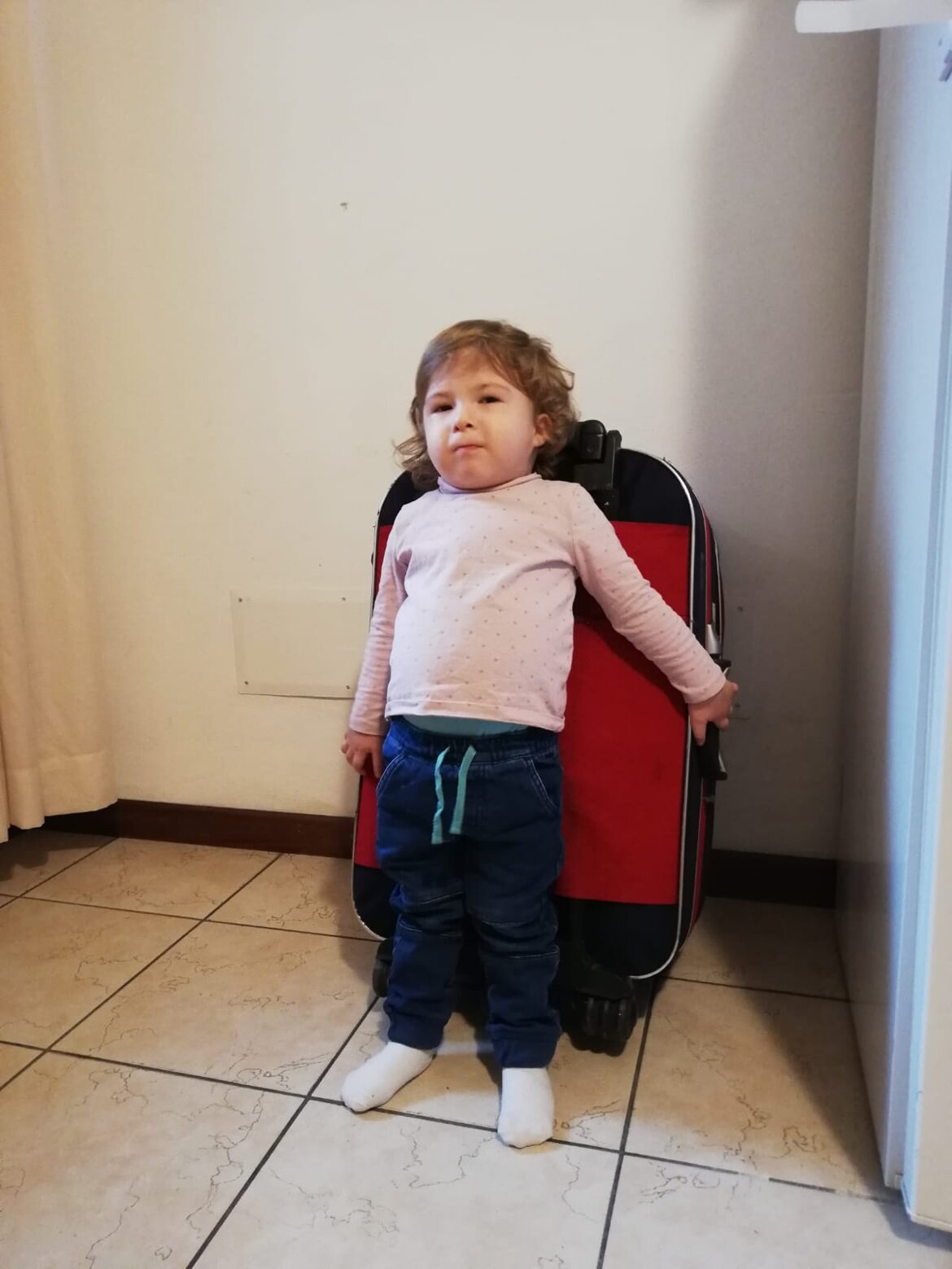 Sono pi alta della valigia