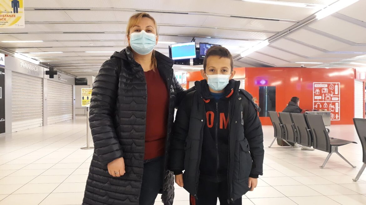 Con la mia mamma sono sempre al sicuro Con la mia mamma sono sempre al sicuro