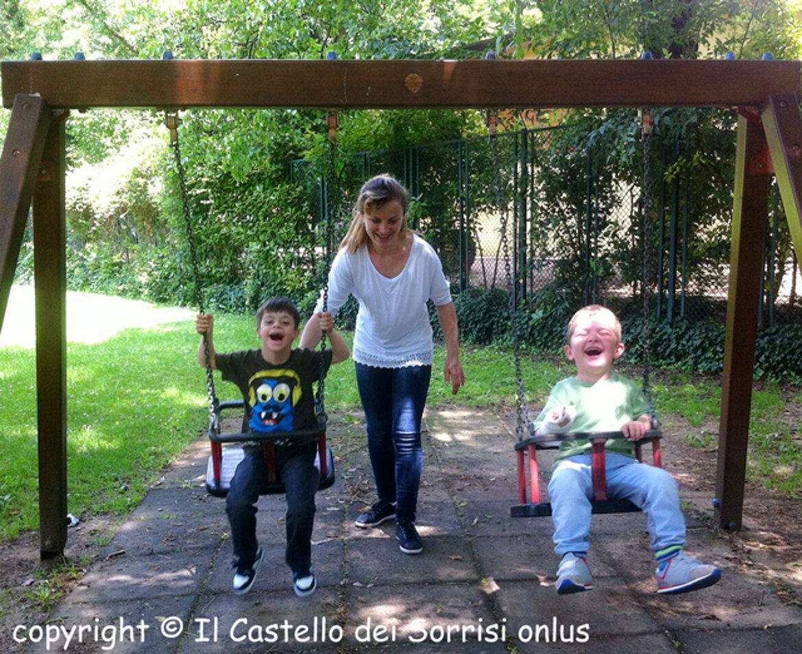 al parco giochi con Omer e zia Ardita !!! al parco giochi con Omer e zia Ardita !!!