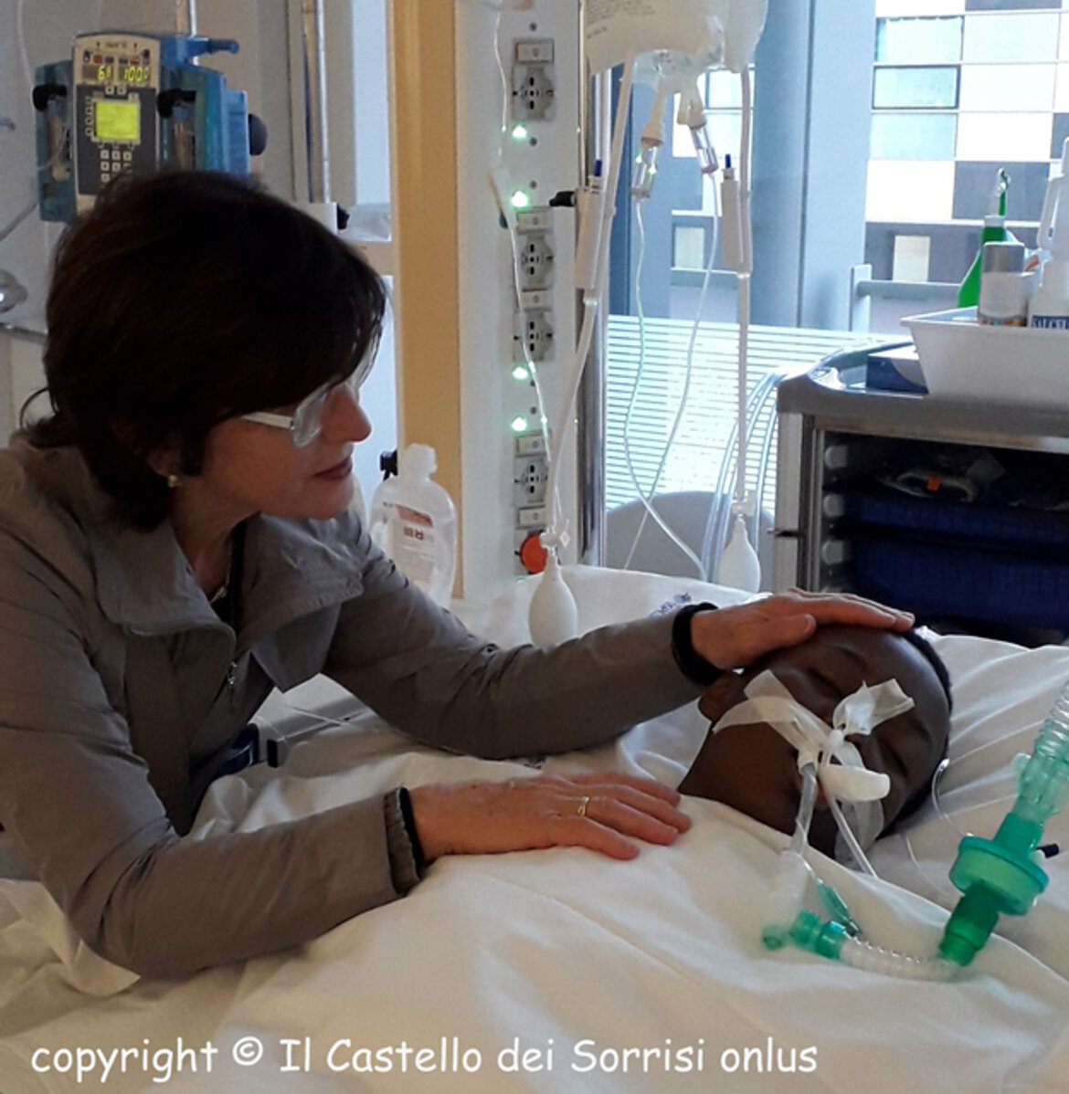 in terapia intensiva, accudita amorevolmente da Flaviana in terapia intensiva, accudita amorevolmente da Flaviana