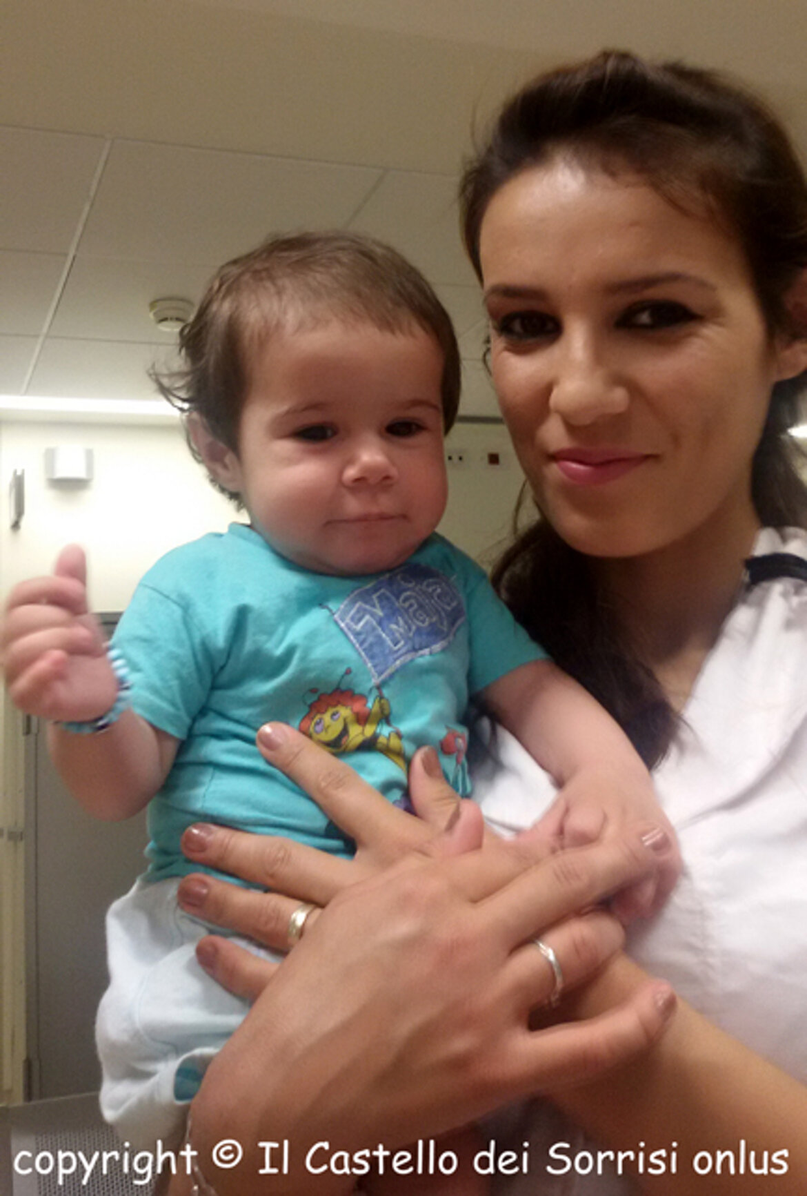 intrecci di mani intrecci di mani