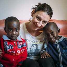 42a0f5da-8d76-473d-b444-6386e08908ab