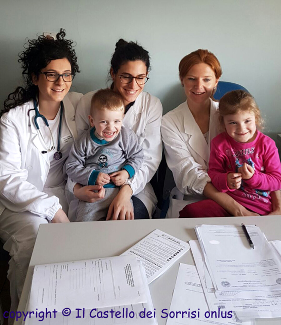 foto ricordo con le pediatre !!! foto ricordo con le pediatre !!!