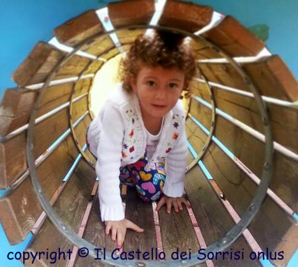 divertimento al parco giochi divertimento al parco giochi