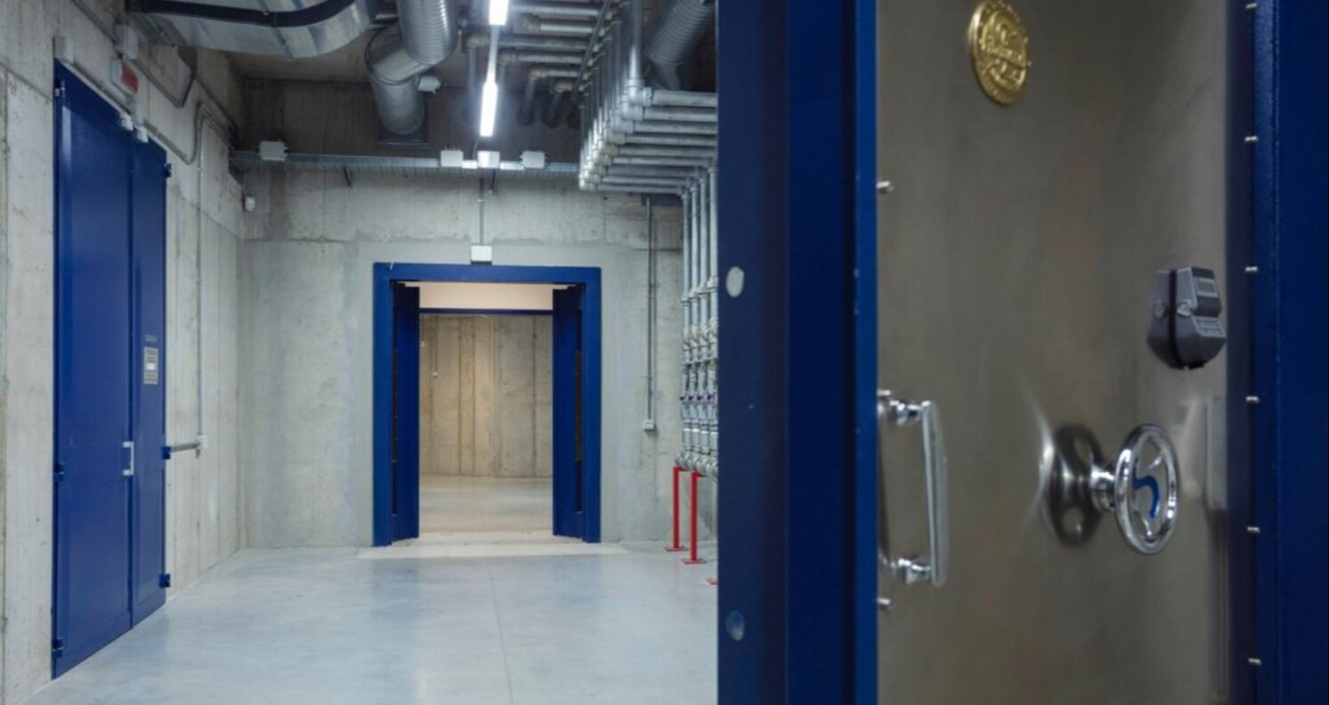 1959-art defender.jpeg