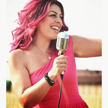 vale music vibes cantante vale music vibes cantante