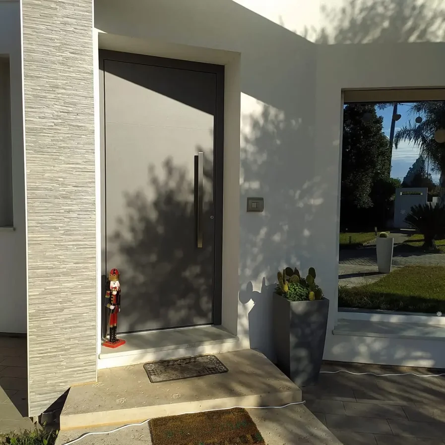 20250220_175515470_ios