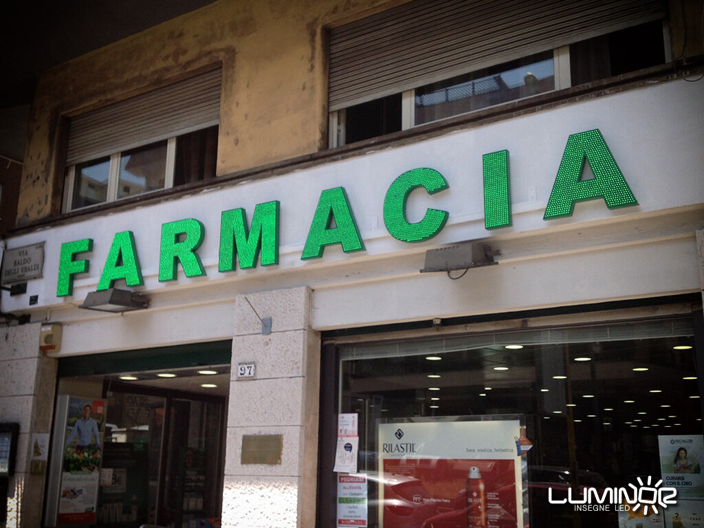 Farmacia Aurelio - Insegna a lettere singole puntali LED