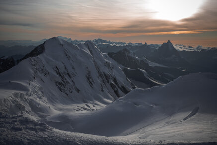 f2bab14988ca045388f2f594247b1676283685e0