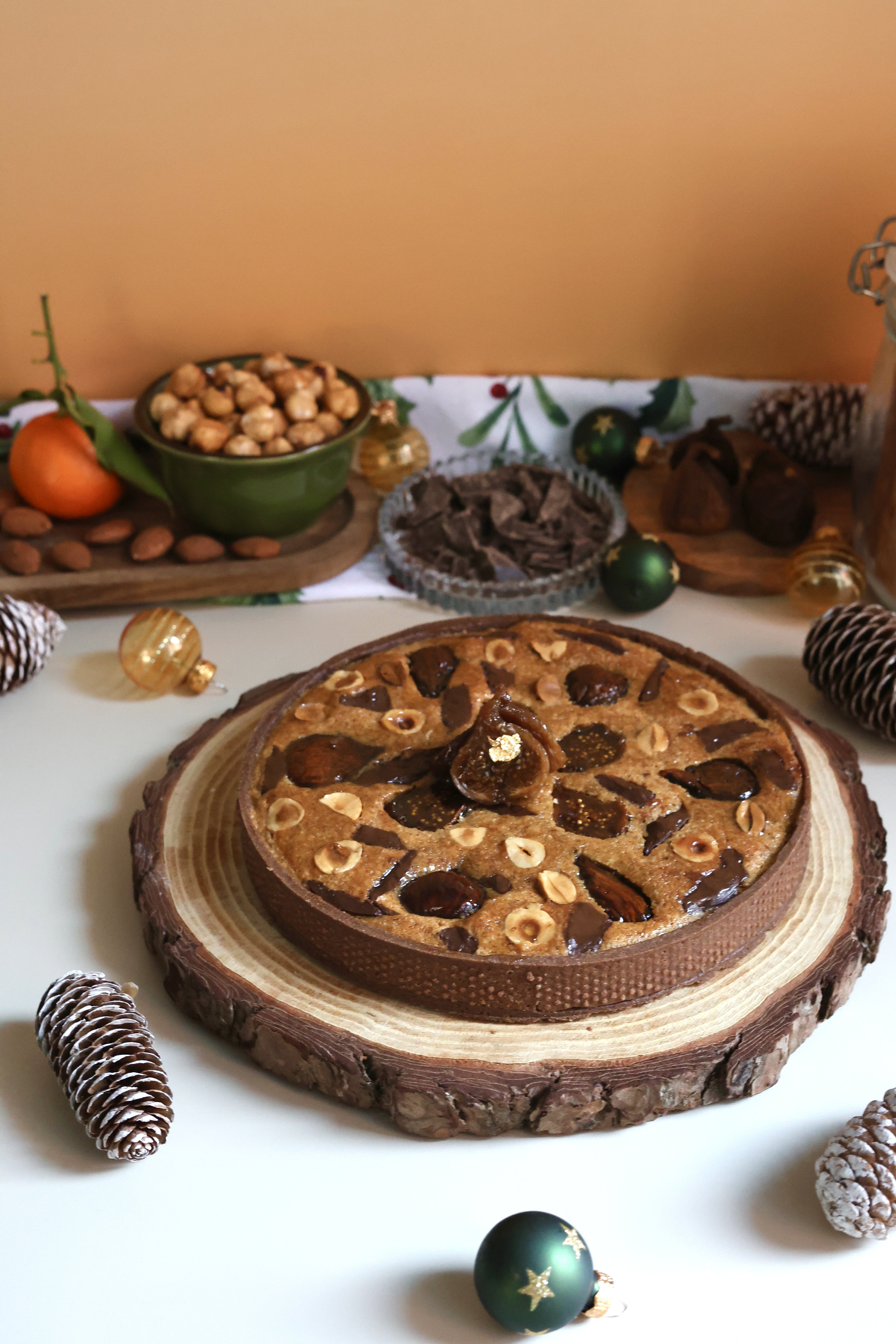 img_1858.jpeg fichi secchi, mandorle, nocciole, mandarini