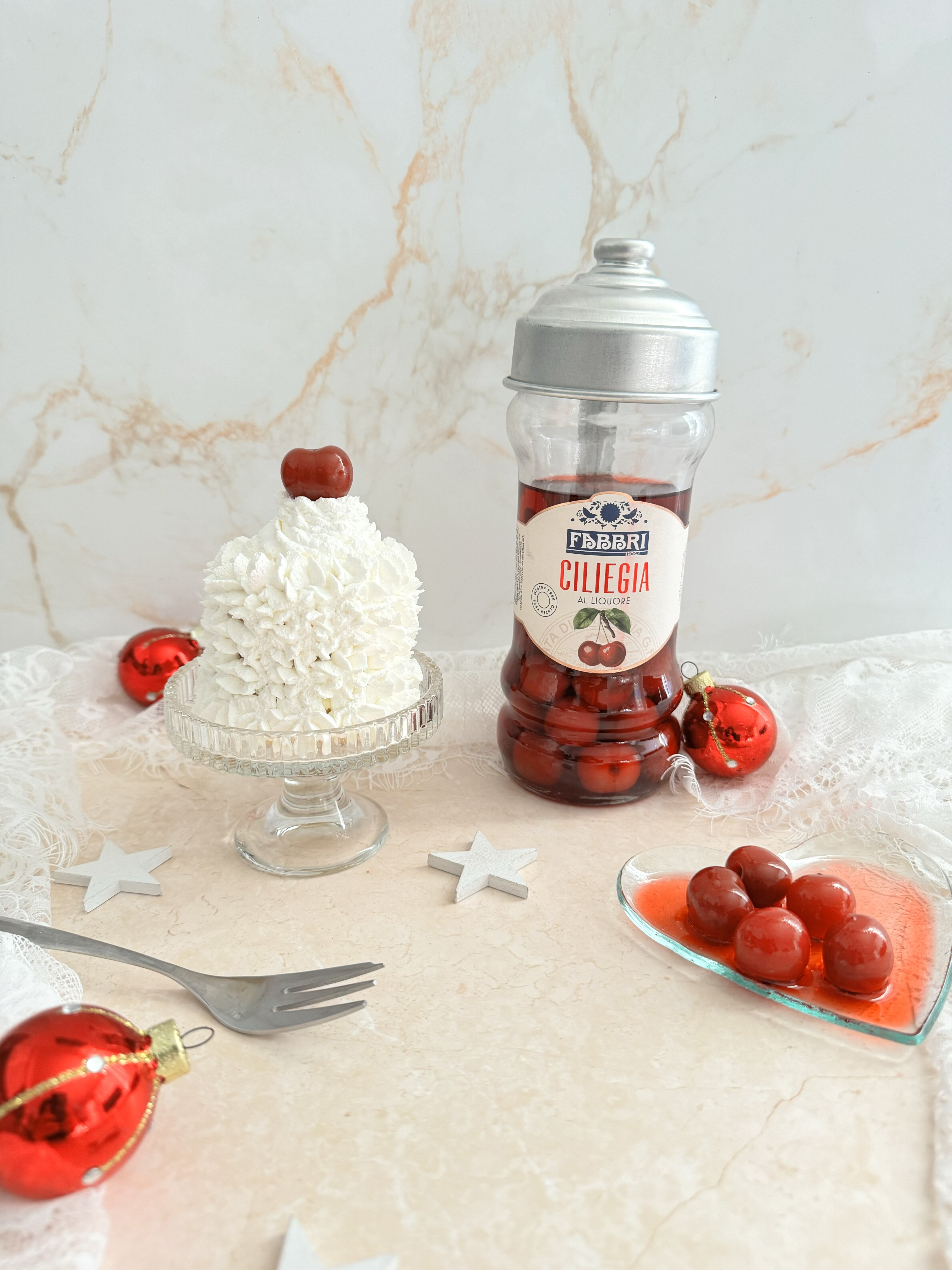 Mini cake chantilly e ciliegie