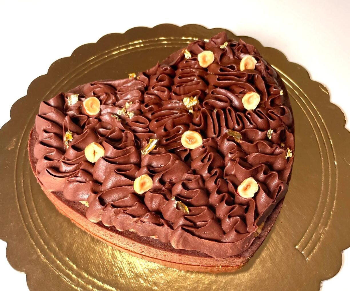 Crostata cioccolato, nocciole e fichi
