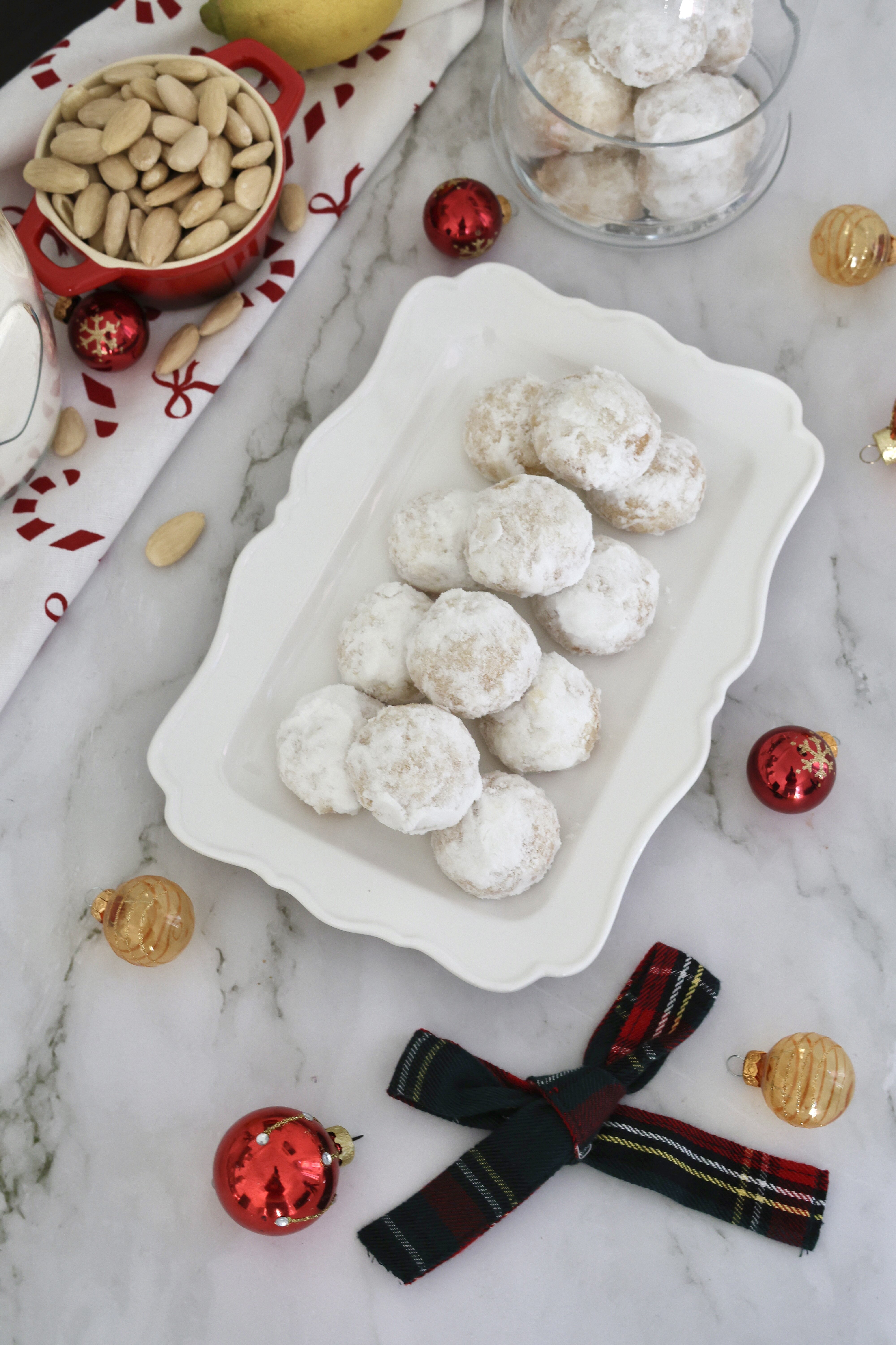 Snowball cookies snowball, cookies, biscotti