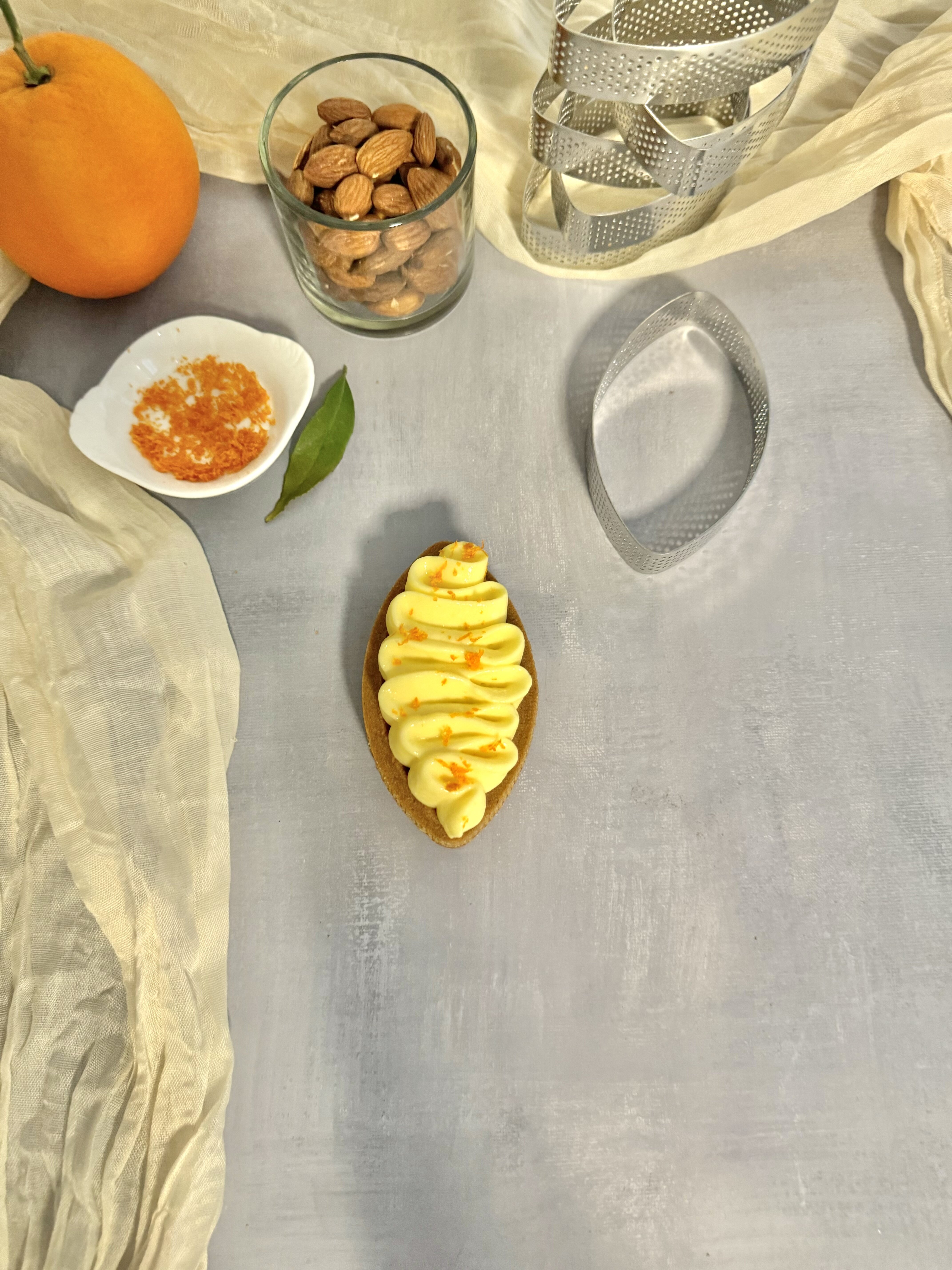 Crostatine arance e mandorle