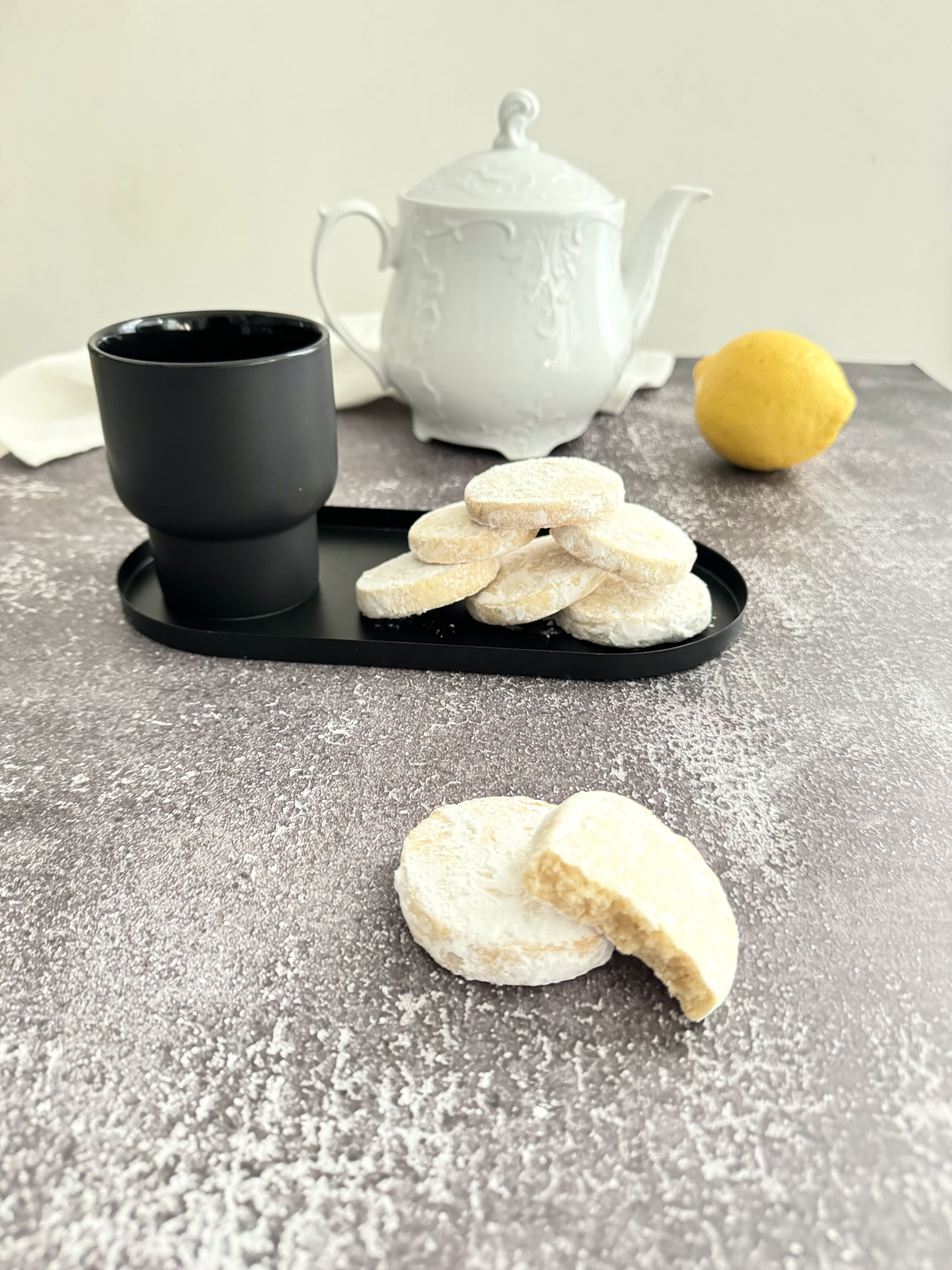 Lemon meltaways