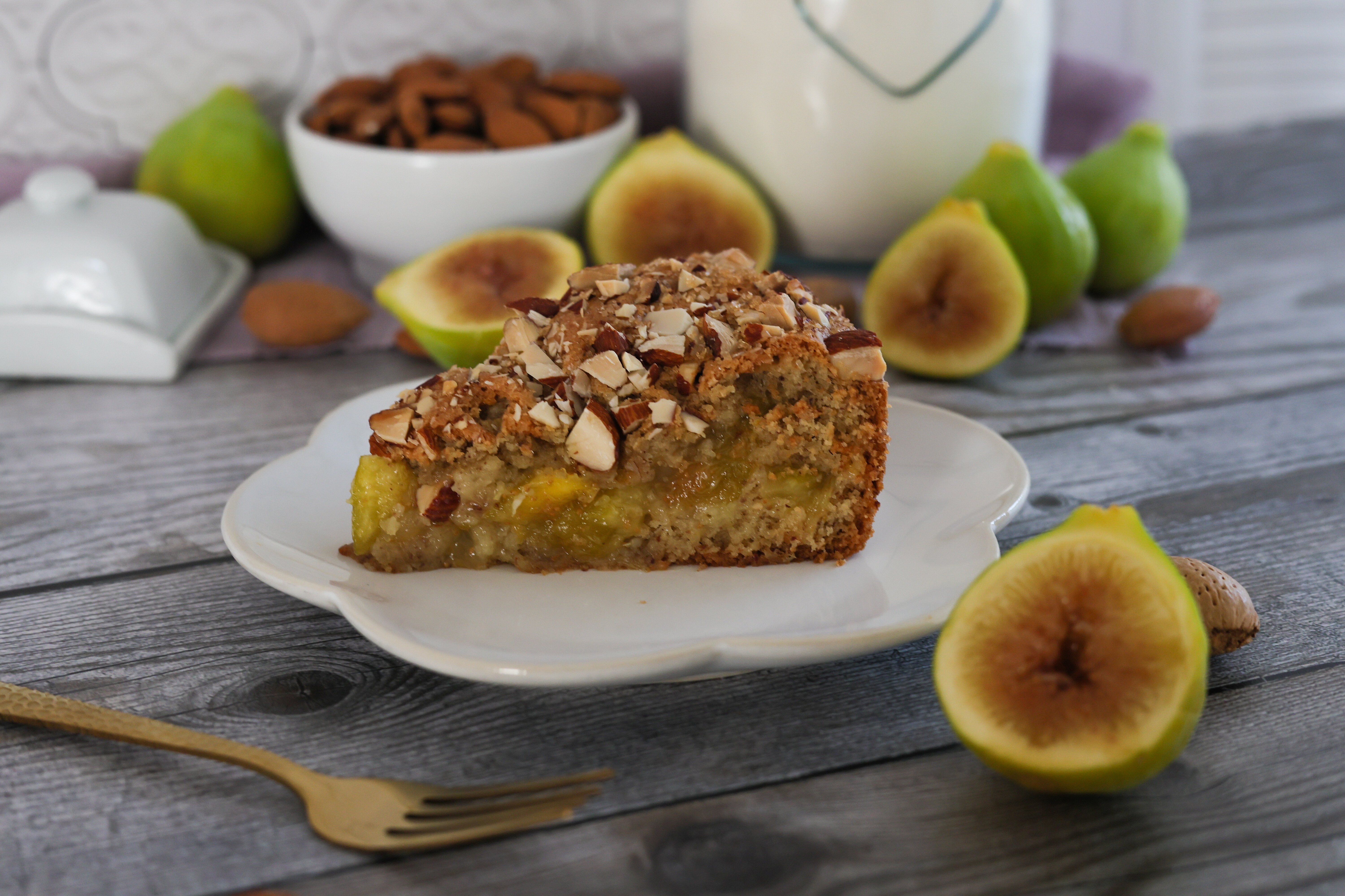 Torta morbida alle mandorle e fichi torta morbida, torta morbida ai fichi, torta morbida alle mandorle