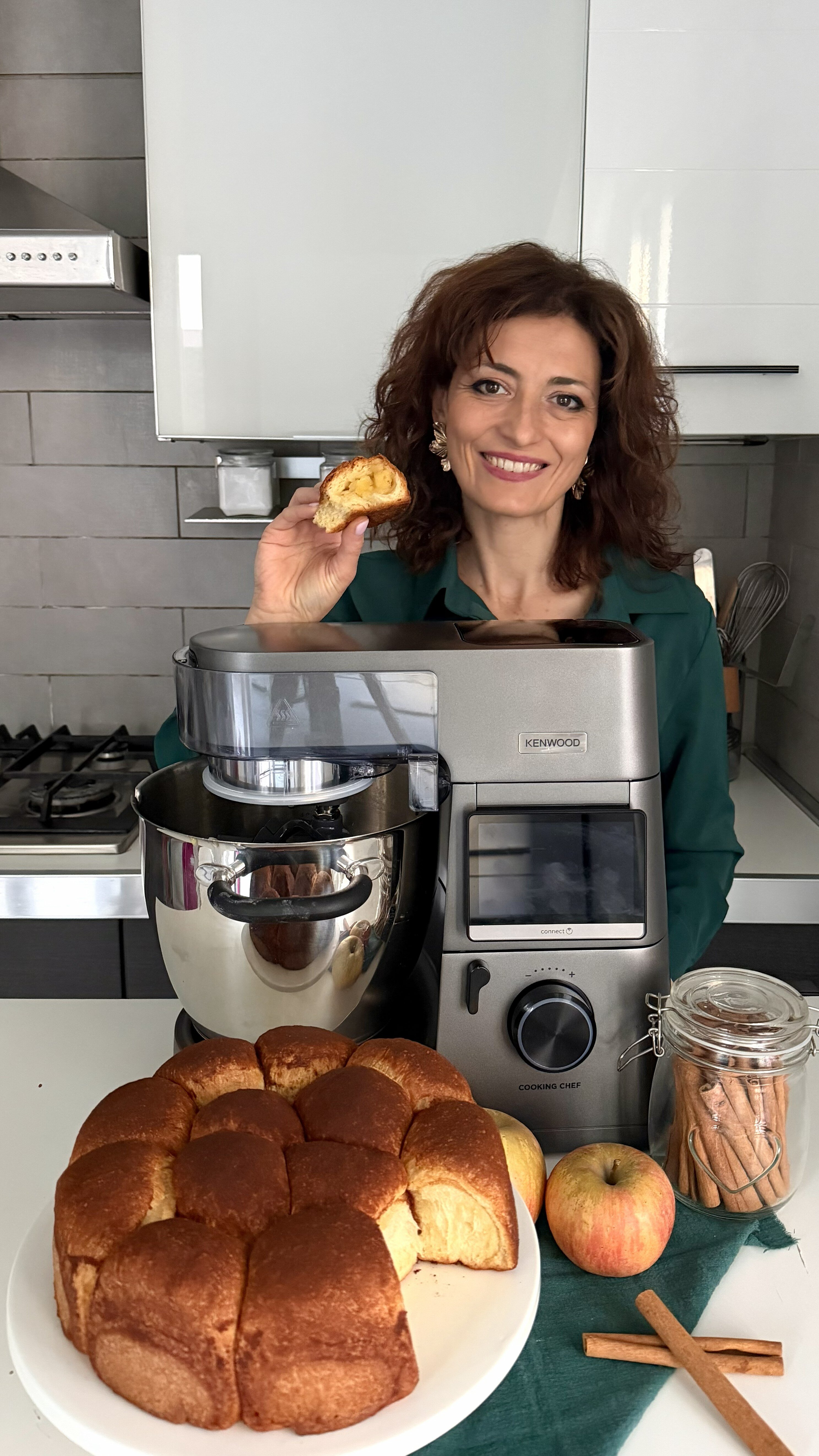 img_6664.jpeg danubio alle mele, dolci lievitati