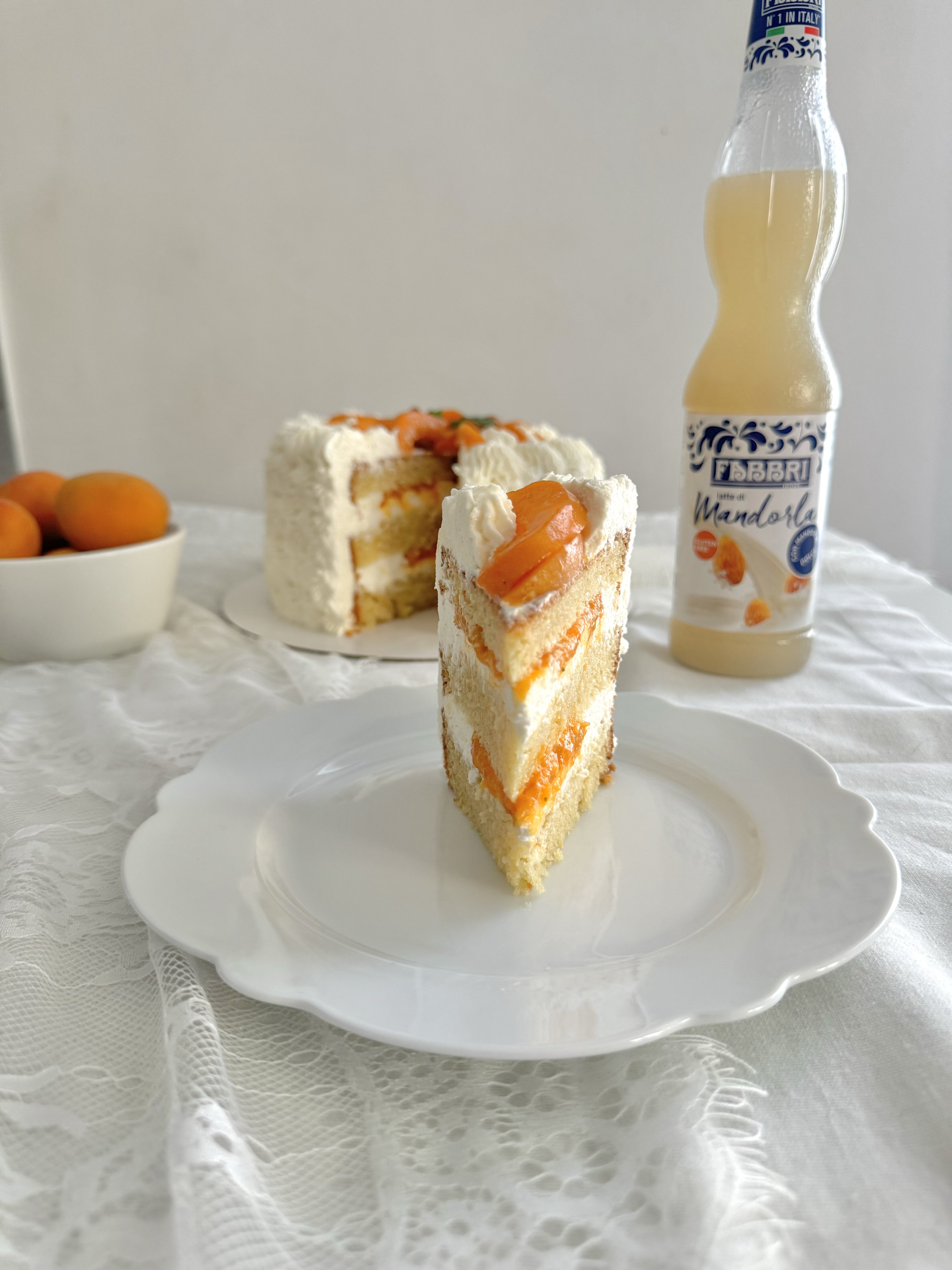 Cake mandorla, ricotta ed albicocca