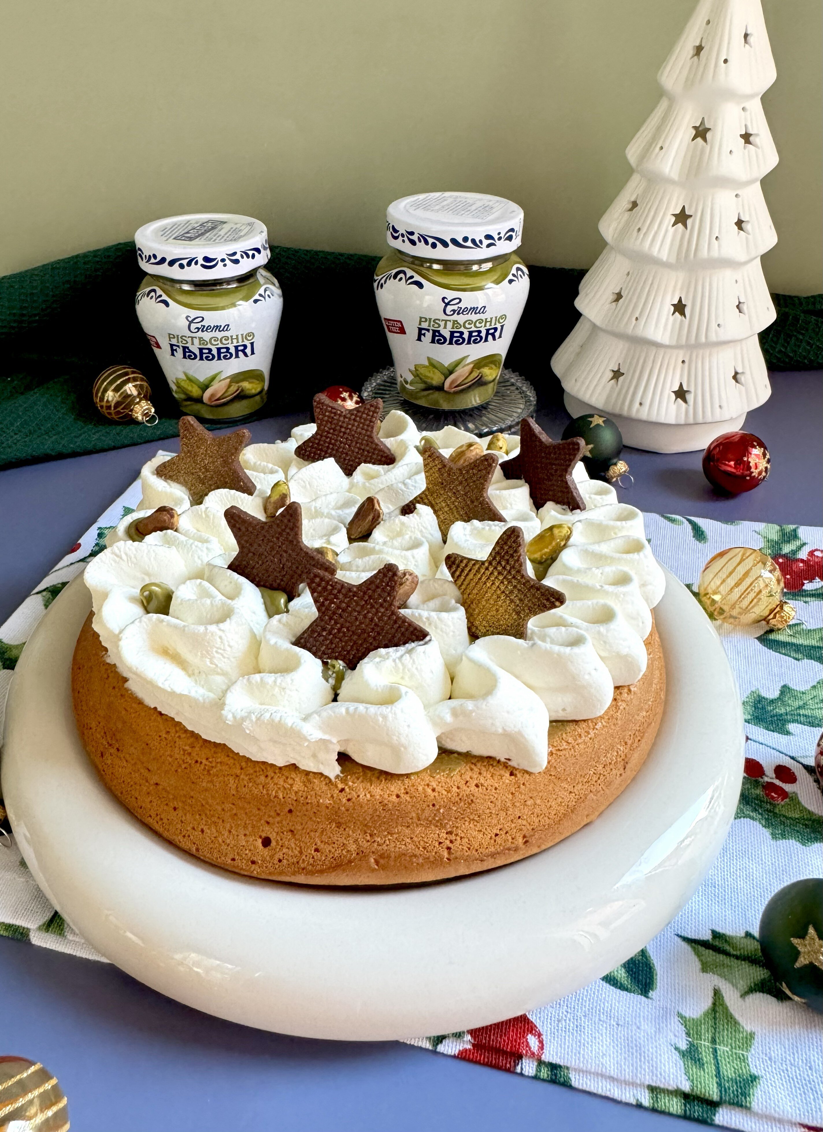 Poke cake al pistacchio poke cake, torta al pistacchio, crema al mascarpone