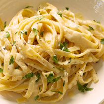 tagliatelle z kremem cytrynowo-smietankowym