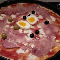 pizza z maki bezglutenowej i drozdzy pizza z maki bezglutenowej i drozdzy