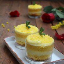 torcik mimoza serwowany w szklance torcik mimoza serwowany w szklance