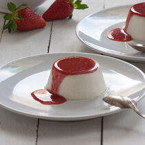 panna cotta z syropem owocowym panna cotta z syropem owocowym