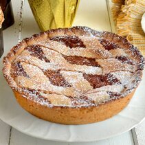 pastiera: klasyczna forma i klasyczna skosna kratka ale nie ilosc paseczkow (6 zamiast 7) pastiera: klasyczna forma i klasyczna skosna kratka ale nie ilosc paseczkow (6 zamiast 7)