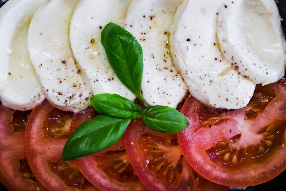 salatka caprese salatka caprese