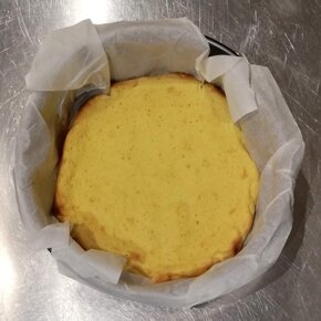 torta-ricotta-zafferano-ricotta-limone-fecola-di-patate-zucchero-di-canna-colazione-merenda