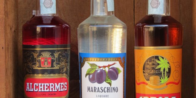 Alchermes - Maraschino - Creola Liquori ottimi per la preparazione di ricette dolci e per arricchire macedonie di frutta.