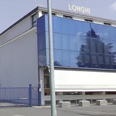 PRODUTTORI MOBILI IN LEGNO MASSELLO SU MISURA