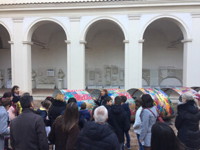 Visita guidata 17 dicembre 2023 Gruppo di alunni e genitori delle classe della docente e poetessa Lucia Ileana Pop