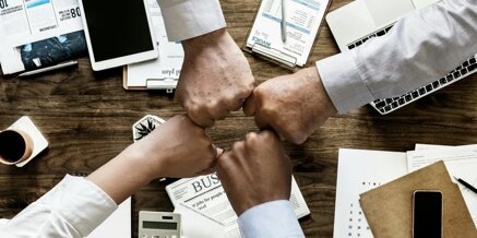 8b27bb3c589632a40ce3f2d1f232de1f5d89367d