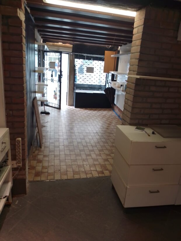 VENEZIA CANNAREGIO RIO TERA' SAN LEONARDO - NEGOZIO DI FORTE PASSAGGIO DA ADIBIRE A GELATERIA