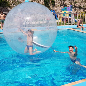 002 magica fiesta animazione per bambini in piscina waterball napoli acerra provincia02.jpeg