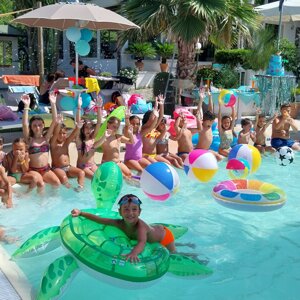 002 magica fiesta animazione per bambini in piscina waterball napoli acerra provincia21.jpeg