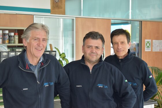 f7667ecd-0de6-4aae-95d6-da972ff293b5 f7667ecd-0de6-4aae-95d6-da972ff293b5