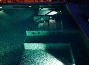 piscina%20dettaglio%202.jpeg