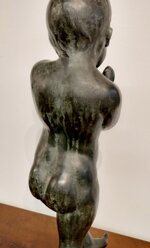scultura-in-bronzo-bimbo-con-tartarughe