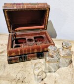 delizioso-cofanetto-da-rosolio-napoleone-iii